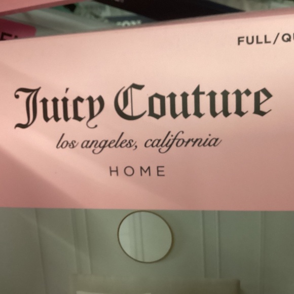 New Juicy Couture Reversible Quilt  and Sham Set- Queen/ floral - Picture 5 of 5